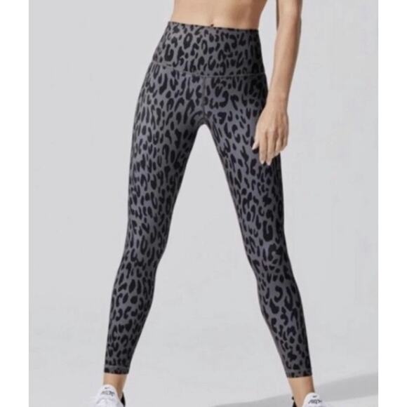 Carbon38 Pants - Carbon38 Gray Leopard Print 7/8 Length Leggings
